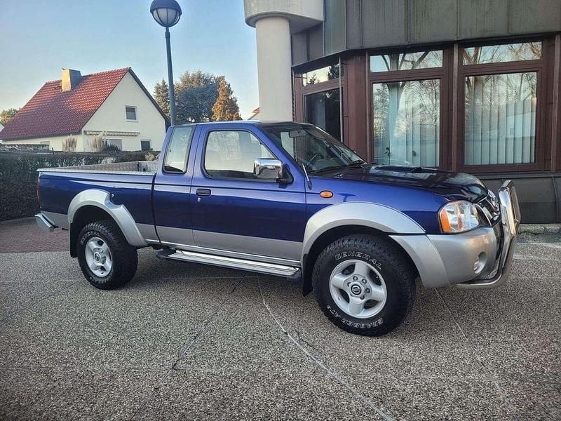 Gebraucht Nissan Navara 133 PS (97 kW) 2004 Blau Pickup