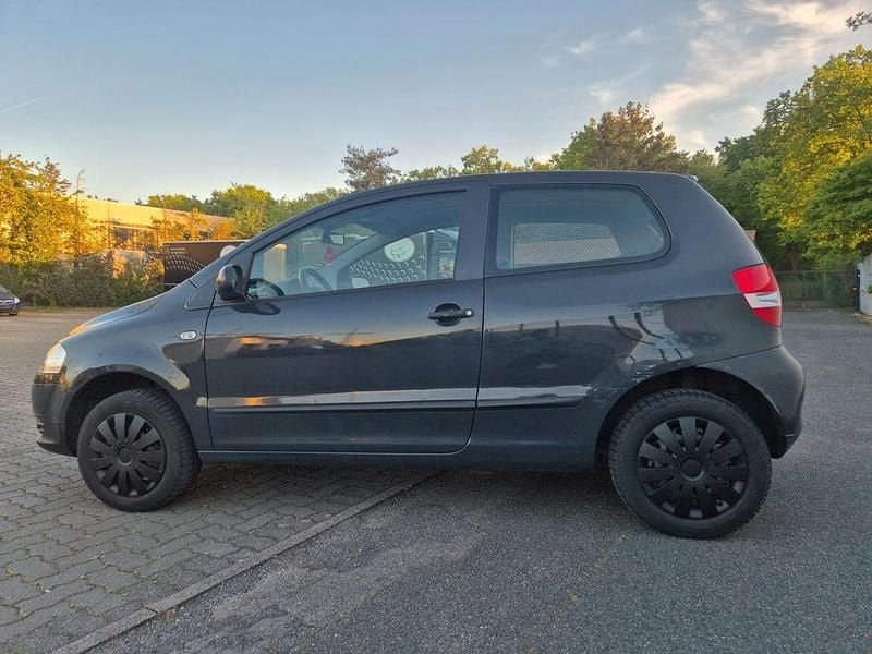 Second-hand VW Fox 54 CP (39 kW) 2009 Gri Hatchback