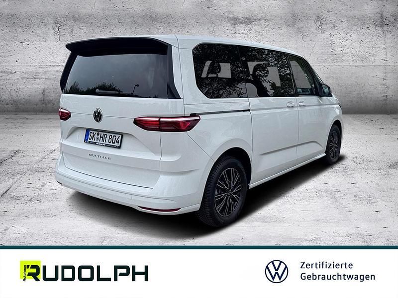Gebraucht VW Multivan Basis 150 PS (110 kW) 2024 Candyweiß Van