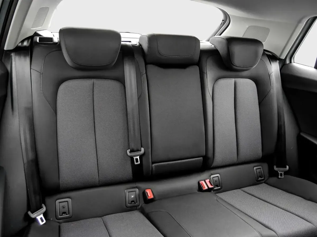 Gebraucht Audi Q2 Advanced Plus 150 PS (110 kW) 2022 Grau SUV