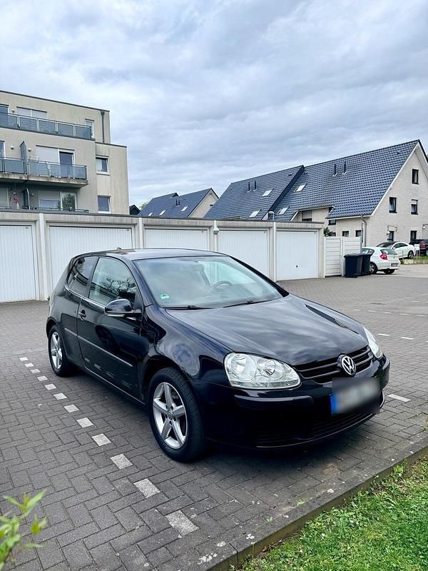 Usata VW Golf 75 CV (55 kW) 2004 Nero Coupé