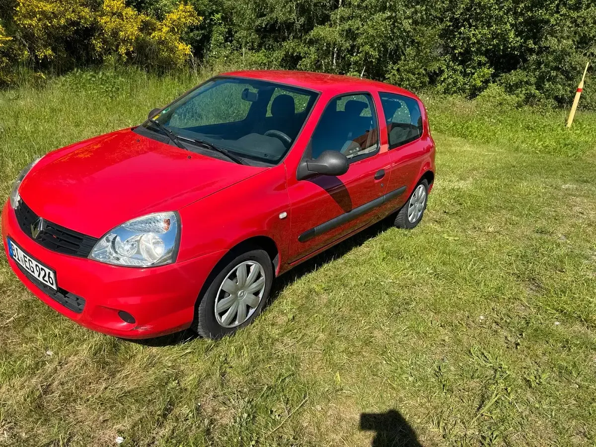 Brugt Renault Clio II Campus 58 HK (42 kW) 2010 Rød Hatchback