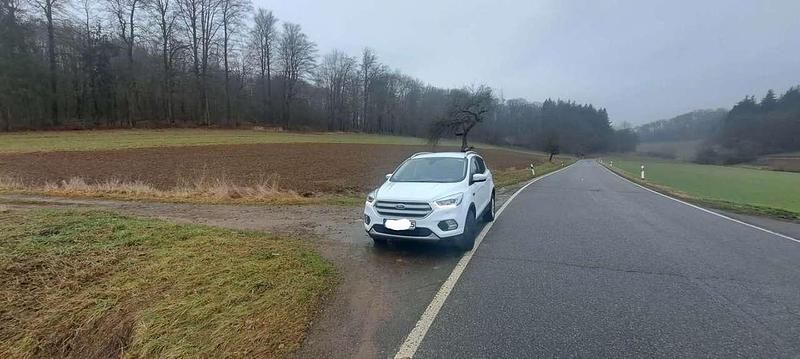 Gebraucht Ford Kuga Cool & Connect 120 PS (88 kW) 2019 SUV