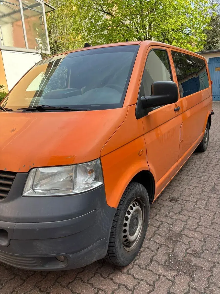 Gebraucht VW Caravelle 131 PS (96 kW) 2008 Orange Van