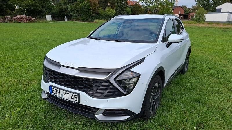 Weiß Gebraucht 2023 Kia Sportage Vision SUV | 25.950 € (Superpreis) - Bild 1/4