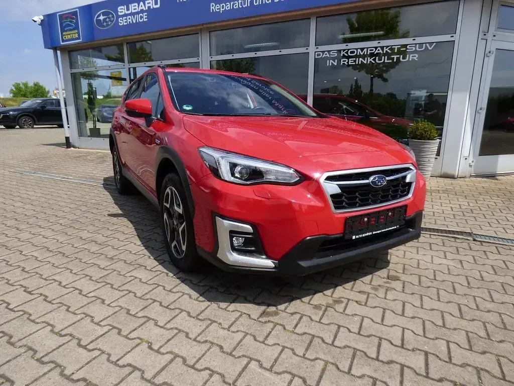 Second-hand Subaru XV Active 150 CP (110 kW) 2021 Roșu SUV