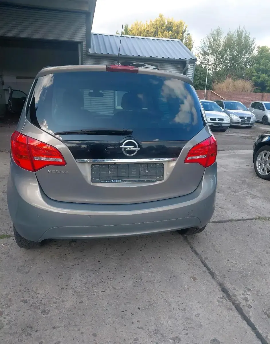 Gebraucht Opel Meriva Active 120 PS (88 kW) 2013 Grau Van / Kleinbus