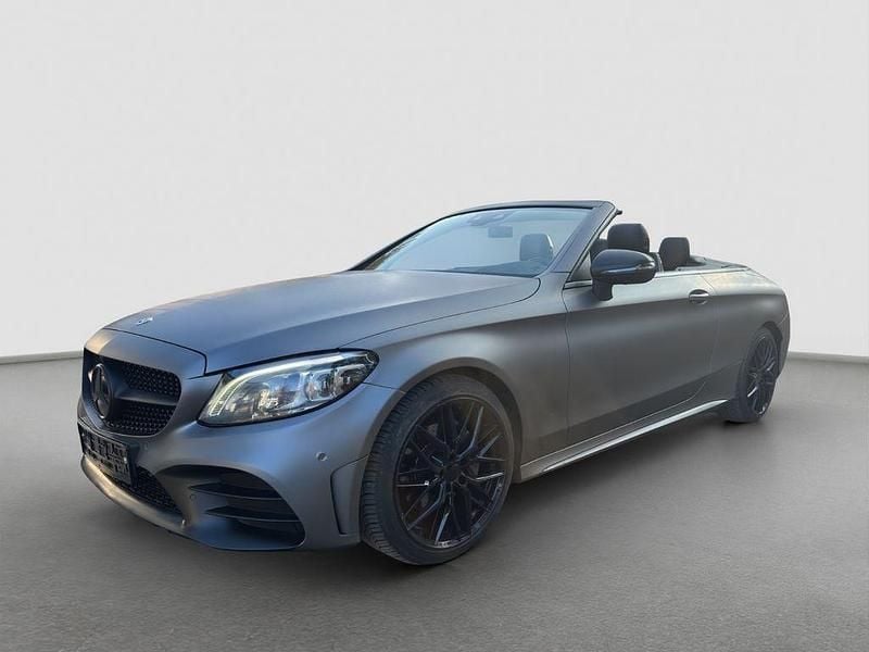 Grau Gebraucht 2020 Mercedes C200 AMG Cabrio | 30.790 € (Guter Preis) - Bild 1/4
