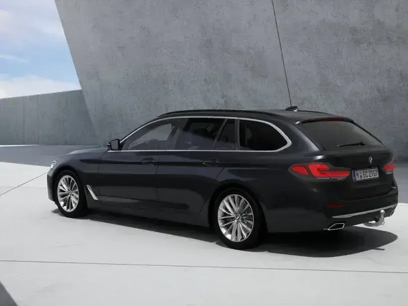 Gebraucht BMW 530 Luxury Line 286 PS (210 kW) 2023 Grau Kombi