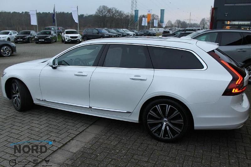 Gebraucht Volvo V90 Plus 197 PS (144 kW) 2023 Weiß Kombi