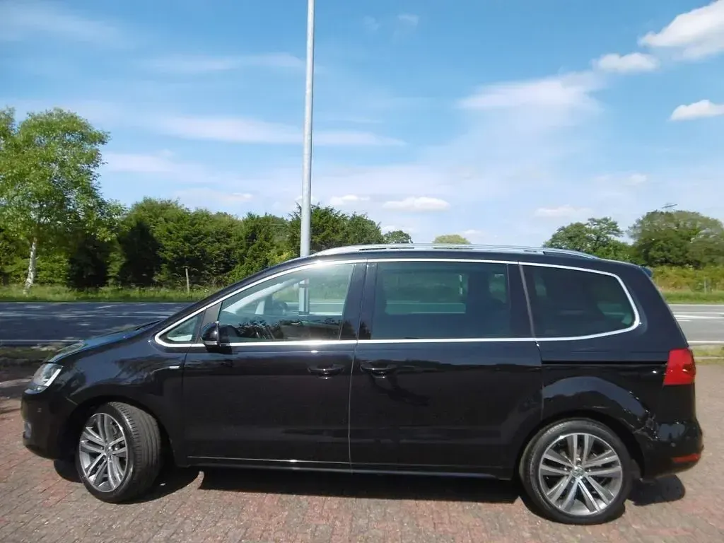 Gebraucht VW Sharan Cup 150 PS (110 kW) 2015 Schwarz Van / Kleinbus