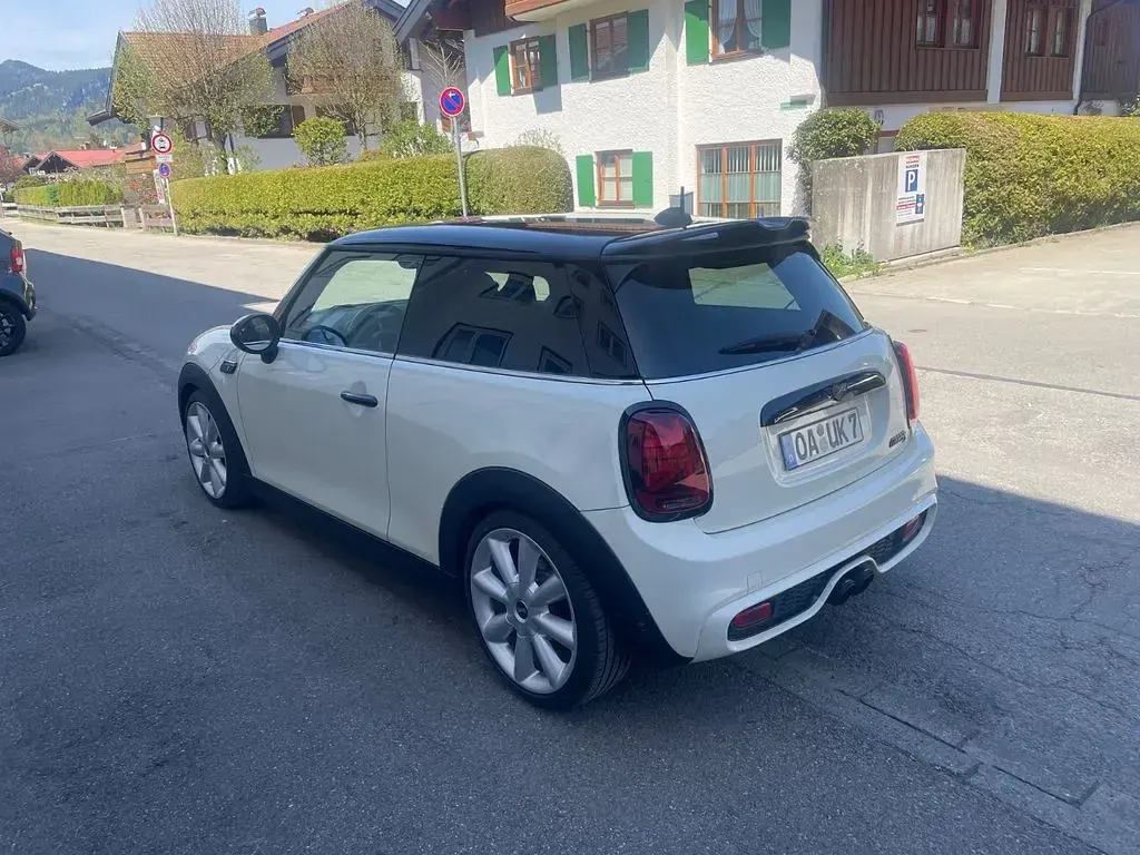 Używany Mini Cooper S 192 KM (141 kW) 2015 Biały Hatchback