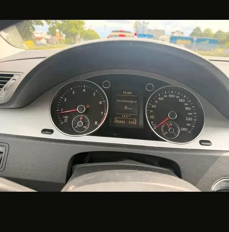 Gebraucht VW Passat Individual 160 PS (117 kW) 2009 Schwarz Limousine
