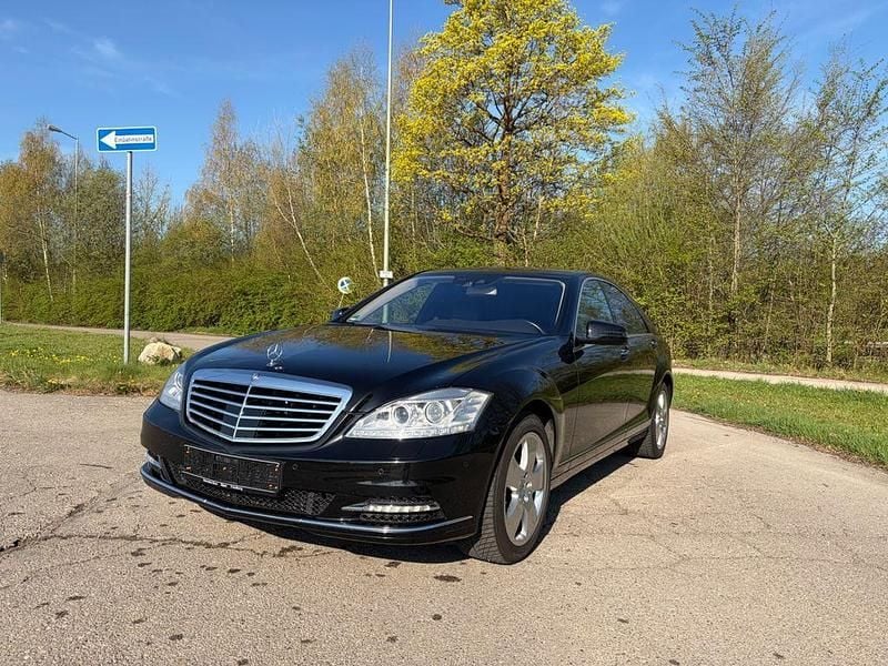 Gebraucht Mercedes S350 258 PS (189 kW) 2012 Schwarz Limousine