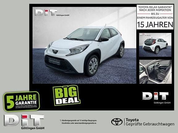 Schneeweiß Gebraucht 2022 Toyota Aygo X X-play SUV | 12.990 € (Guter Preis) - Bild 1/4