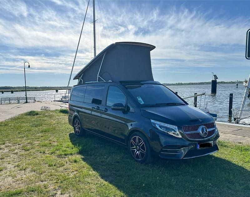 Grau Gebraucht 2020 Mercedes V300 Marco Polo Van / Kleinbus | 56.900 € (Guter Preis) - Bild 1/4