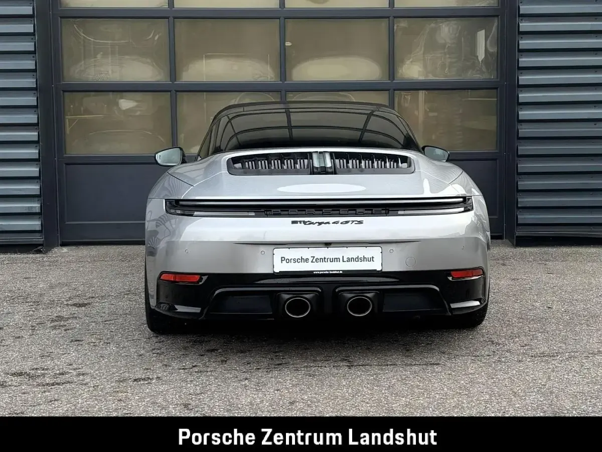 Gebraucht Porsche 992 541 PS (397 kW) 2026 Gt silbermetallic/verdeck schwa Cabrio