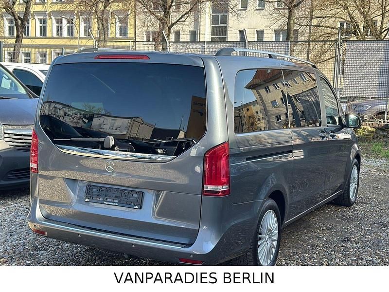 Gebraucht Mercedes V250 190 PS (139 kW) 2016 Flintgrau Van / Kleinbus