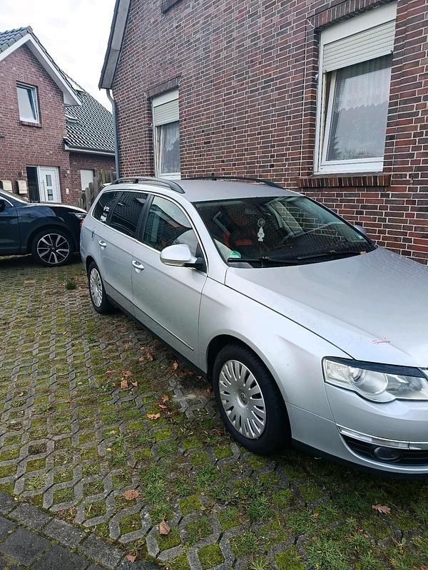 Gebraucht VW Passat 140 PS (102 kW) 2007 Grau Kombi
