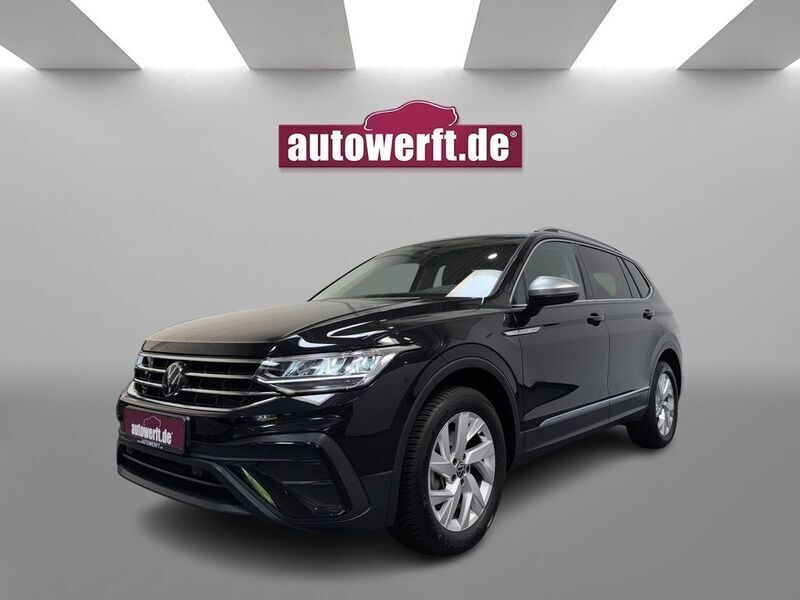 Schwarz Gebraucht 2024 VW Tiguan Allspace Life SUV | 33.490 € (Superpreis) - Bild 1/4