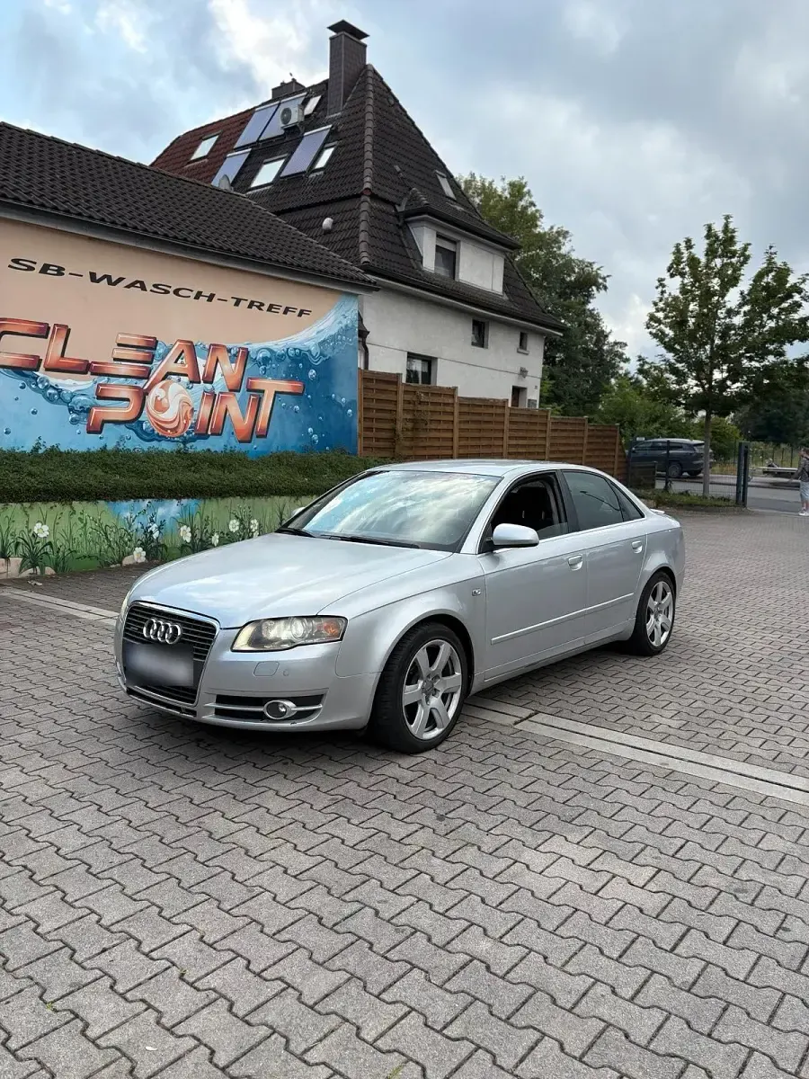 Gebraucht Audi A4 280 PS (205 kW) 2006 Grau Limousine