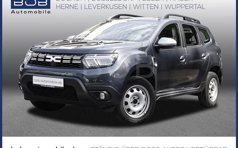 Grau Gebraucht 2022 Dacia Duster Expression SUV | 18.666 € (Fairer Preis) - Bild 1/4