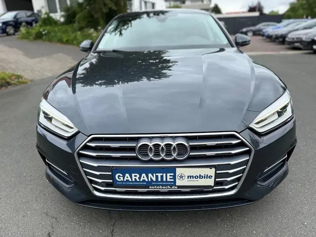 Gebraucht Audi A5 Sportback Sport 150 PS (110 kW) 2018 Grau Kleinwagen