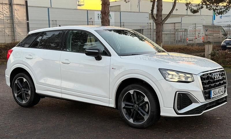 Gebraucht Audi Q2 S-Line 150 PS (110 kW) 2023 Weiß SUV