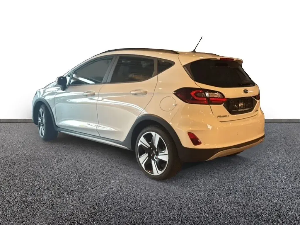 Gebraucht Ford Fiesta Active X 125 PS (91 kW) 2023 Frostweiß Kleinwagen
