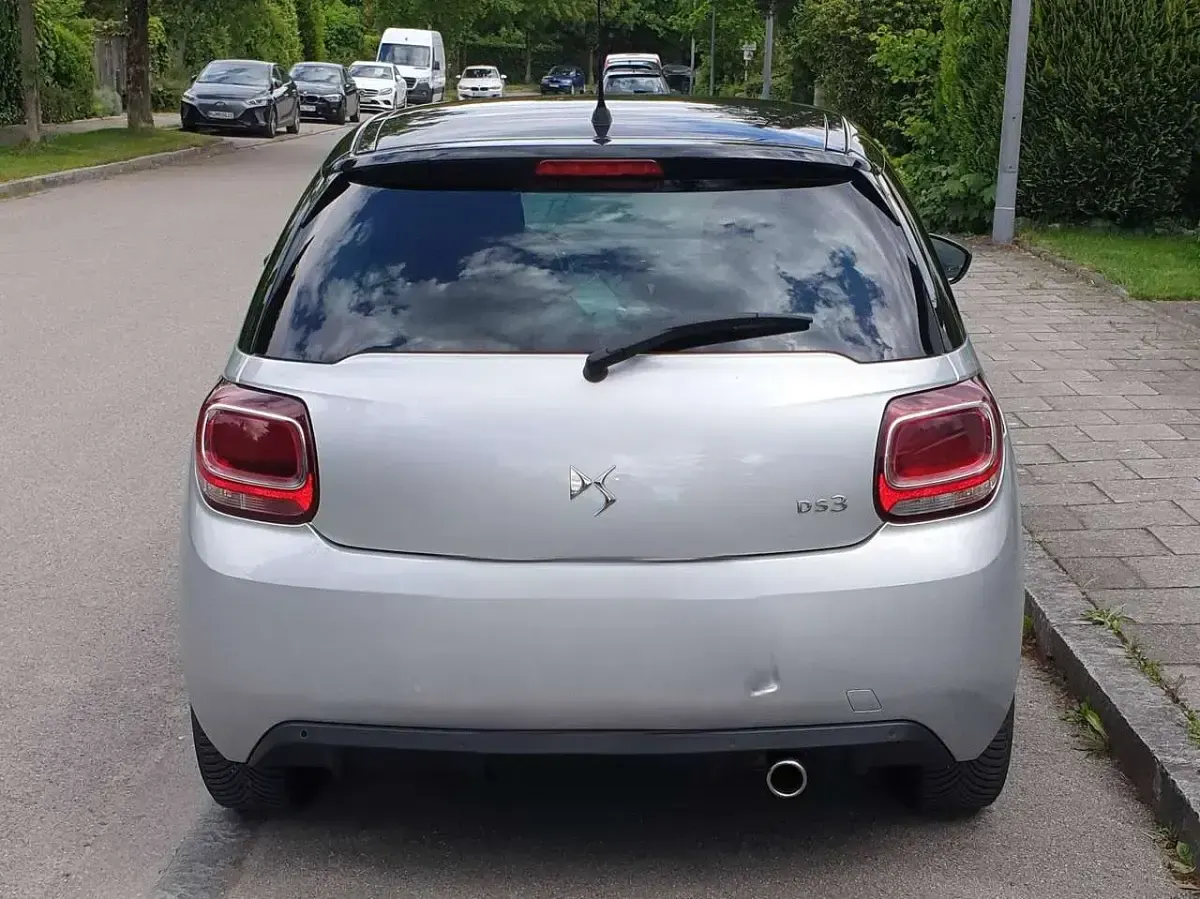 Gebraucht Citroën DS3 PureTech 110 PS (80 kW) 2015 Grau Limousine