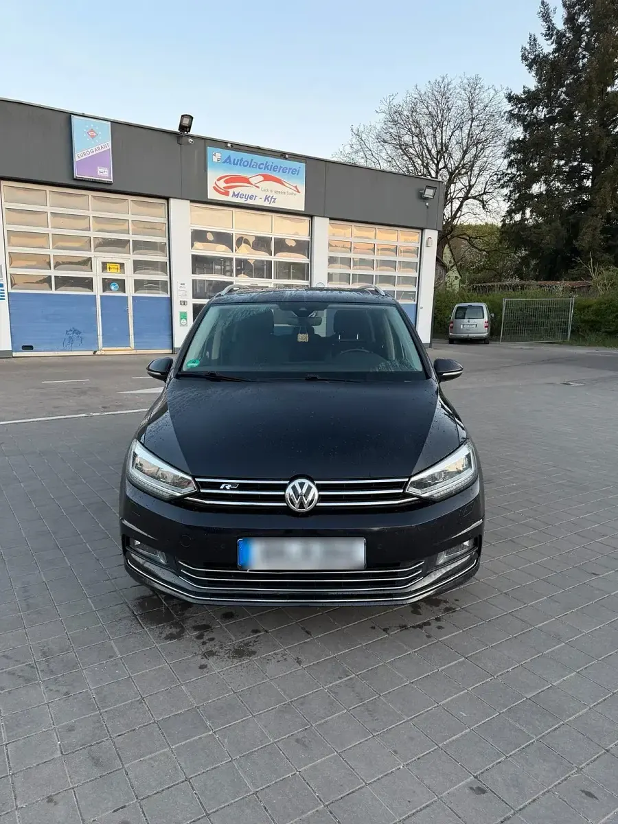 Gebraucht VW Touran R-line 190 PS (139 kW) 2016 Schwarz Van / Kleinbus