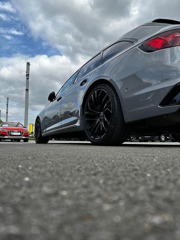 Gebraucht Audi RS4 Ambiente 450 PS (330 kW) 2021 Grau Kombi