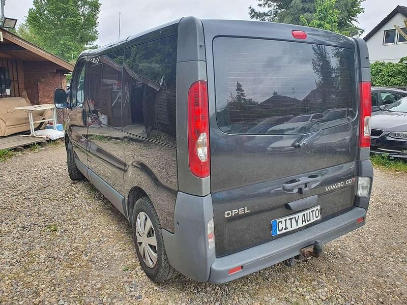 Gebraucht Opel Vivaro 114 PS (83 kW) 2008 Schwarz Van / Kleinbus