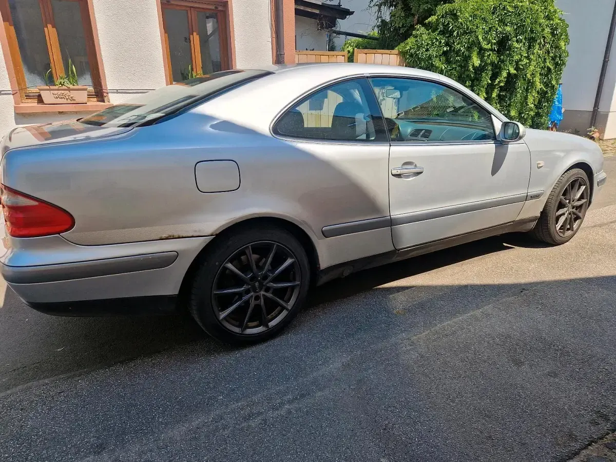 Gebraucht Mercedes CLK200 136 PS (100 kW) 1997 Coupé