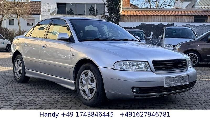 Gebraucht Audi A4 116 PS (85 kW) 2000 Silber Limousine