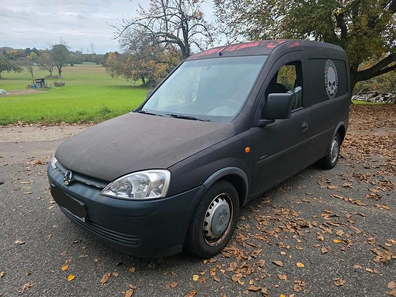 Rot Gebraucht 2002 Opel Combo Van / Kleinbus | 1.649 € (Fairer Preis) - Bild 1/4