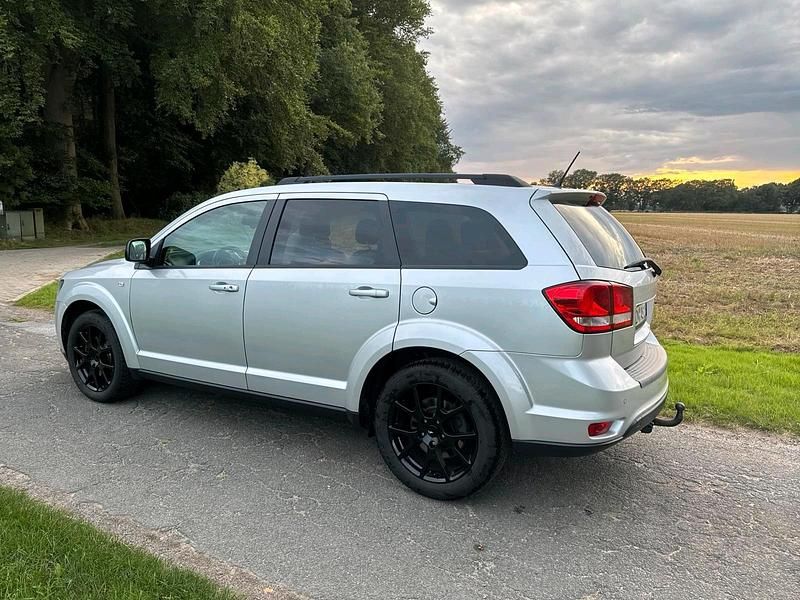 Gebraucht Fiat Freemont 170 PS (125 kW) 2014 Silber SUV