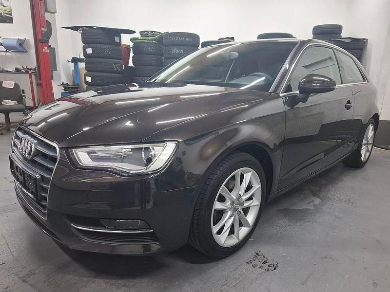 Gebraucht Audi A3 Ambiente 122 PS (89 kW) 2013 Braun Kombi