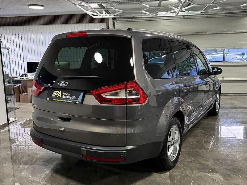 Gebraucht Ford Galaxy Business Edition 140 PS (102 kW) 2014 Braun Van / Kleinbus