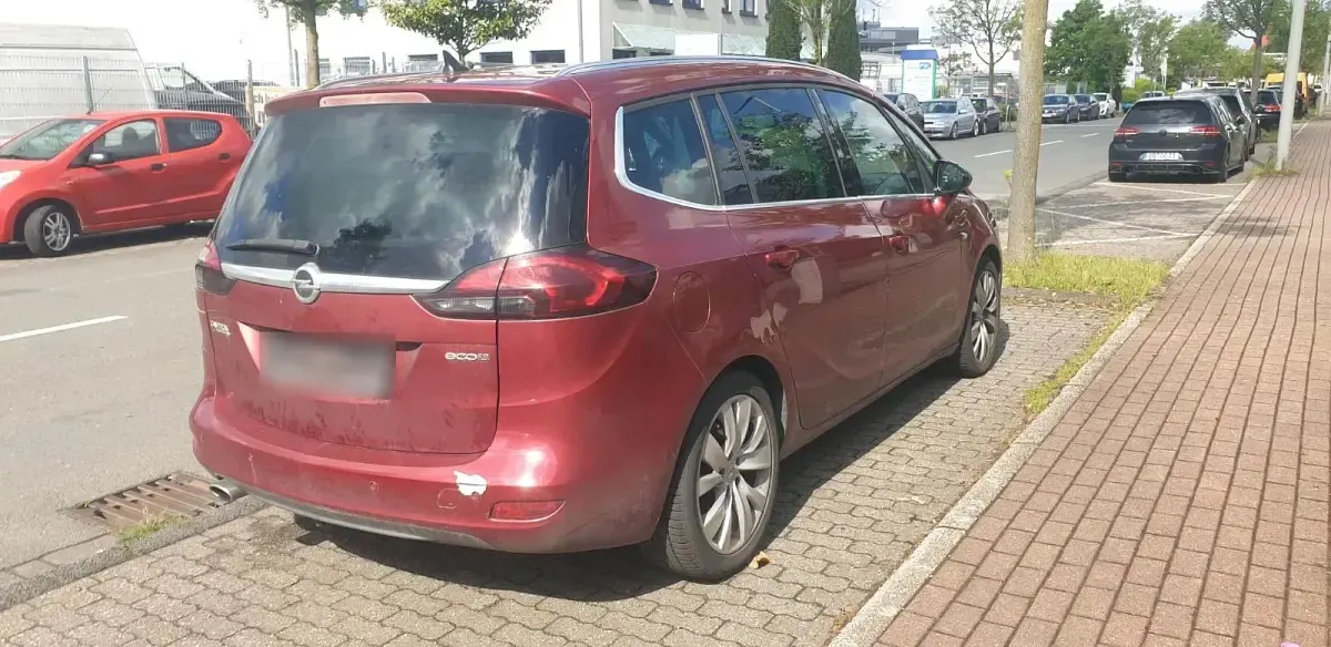 Gebraucht Opel Zafira 165 PS (121 kW) 2013 Rot Van / Kleinbus