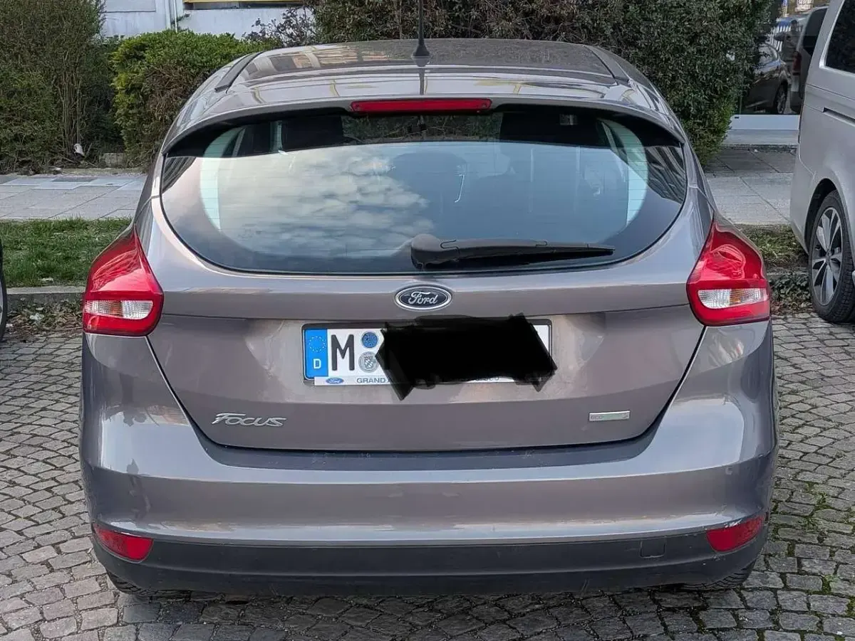 Gebraucht Ford Focus 125 PS (91 kW) 2016 Grau Limousine