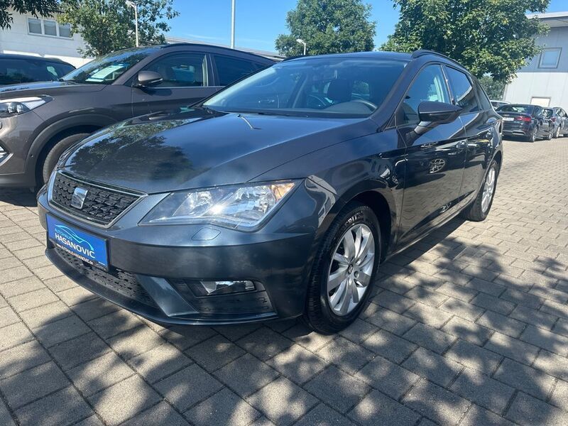 Grau Gebraucht 2019 Seat Leon ST Reference Kombi | 10.900 € (Fairer Preis) - Bild 1/4
