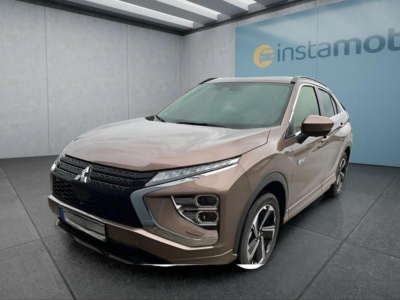 Braun Gebraucht 2022 Mitsubishi Eclipse Cross SUV | 29.649 € (Teuer) - Bild 1/4