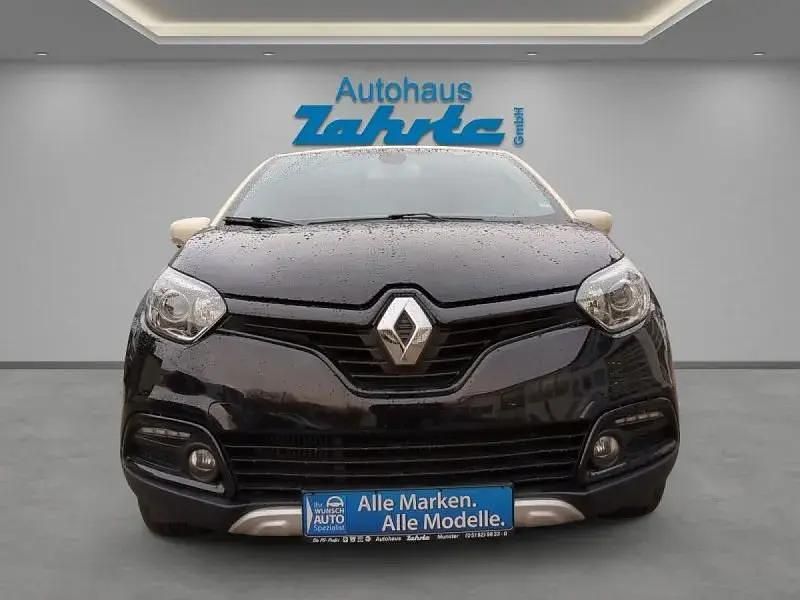 Używany Renault Captur XMOD 90 KM (66 kW) 2017 Czarny SUV