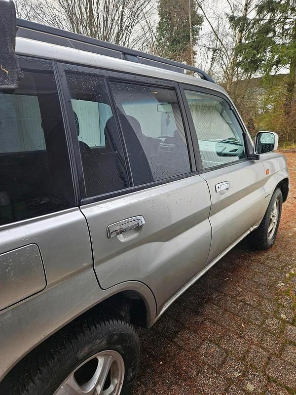 Gebraucht Mitsubishi Pajero 114 PS (83 kW) 2002 Silber SUV