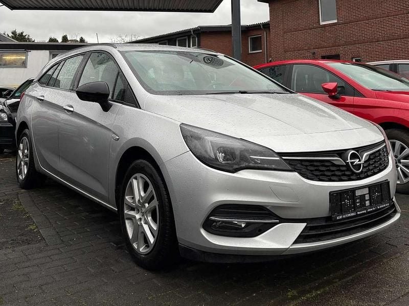 Argon silber/ice silver (m2) Gebraucht 2022 Opel Astra Business Kombi | 12.500 € (Guter Preis) - Bild 1/4