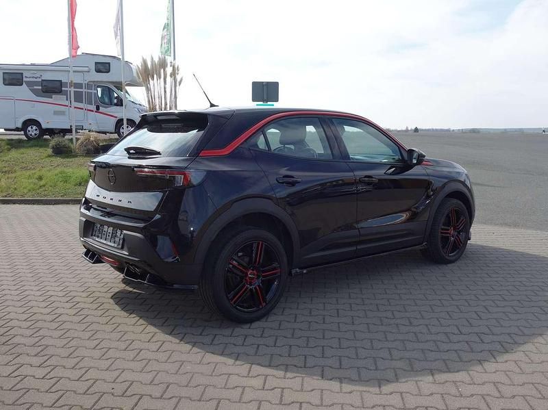 Gebraucht Opel Mokka Design Edition 131 PS (96 kW) 2022 Diamant schwarz/karbon schwarz SUV