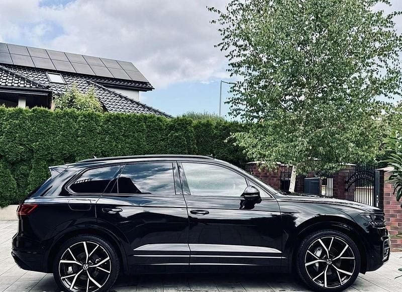 Schwarz Gebraucht 2022 VW Touareg R-line SUV | 49.400 € (Superpreis) - Bild 1/4