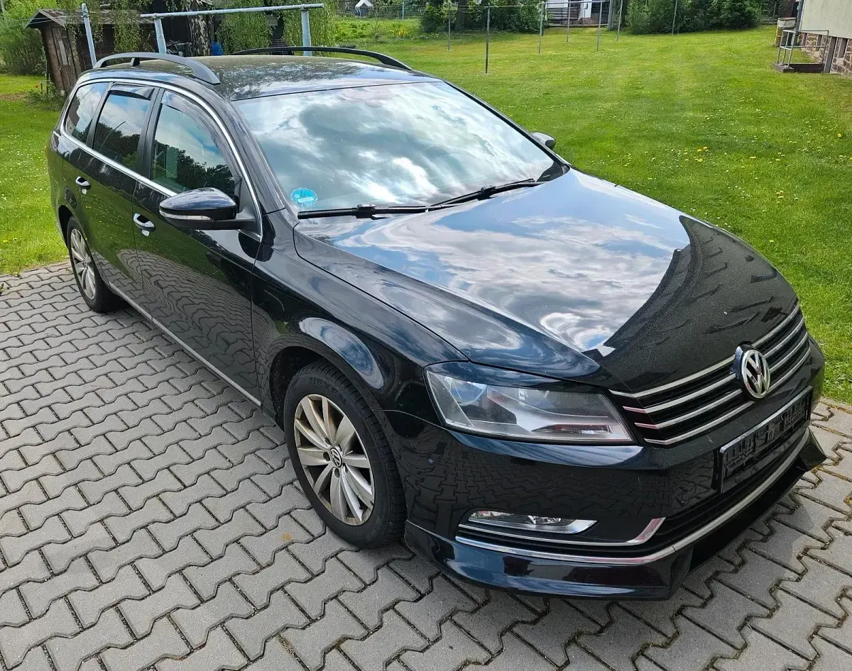 Gebraucht VW Passat 122 PS (89 kW) 2012 Schwarz Kombi