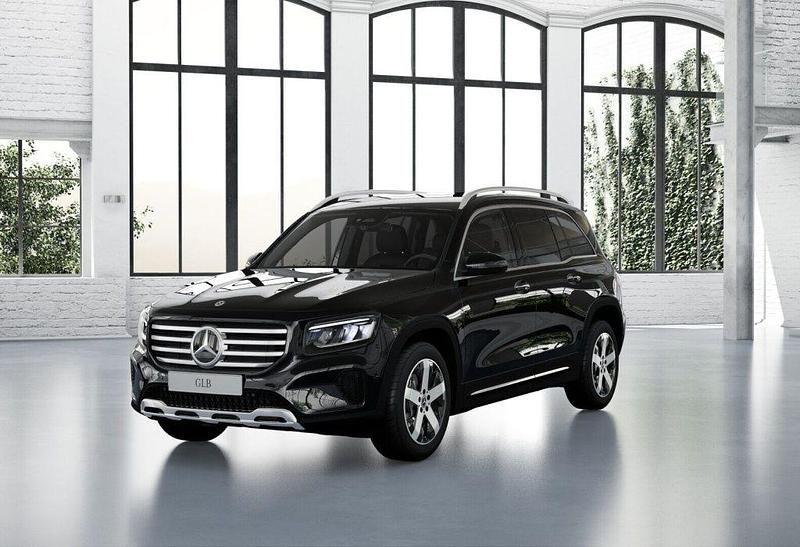 Gebraucht Mercedes GLB200 Progressive 150 PS (110 kW) 2024 Metalliclack kosmosschwarz SUV
